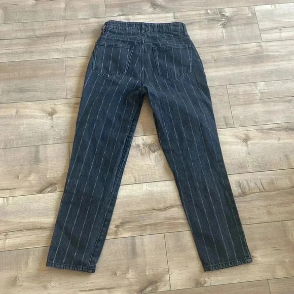 4/$25 PacSun Black Wash Pin Stripe Mom Jeans Sz 23 - Picture 9 of 10